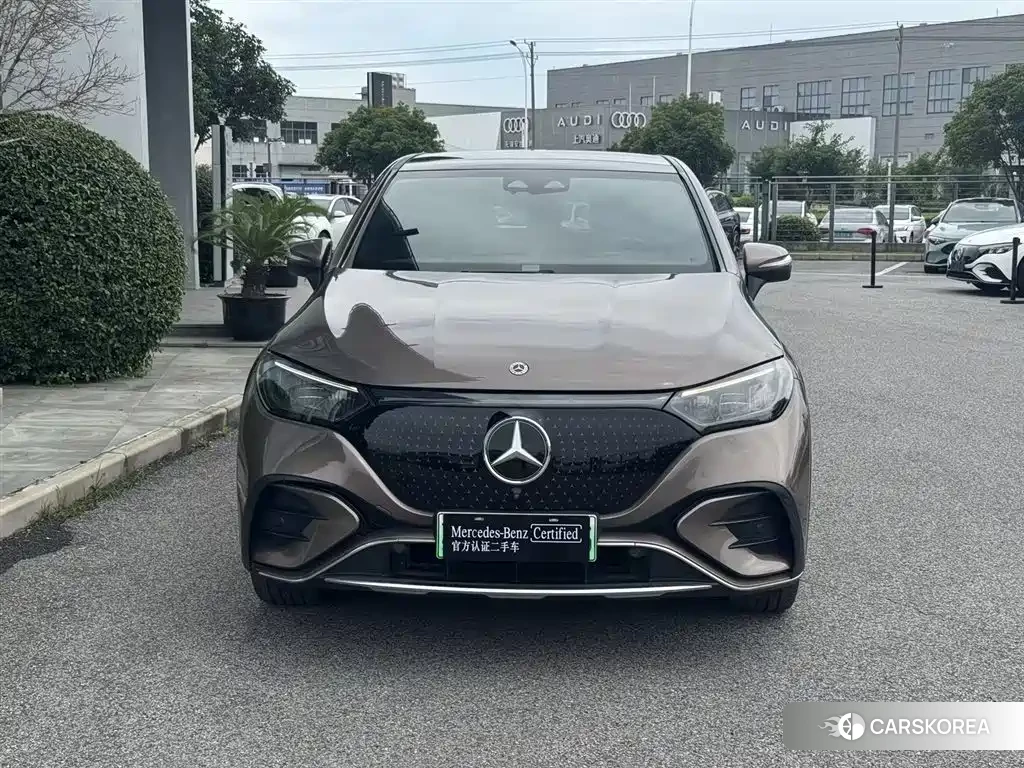 Mercedes-Benz EQE SUV 2023 Champagne/brown из Китая, фото 2
