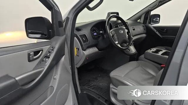 Hyundai The New Grand Starex 2020 Серебристо-серый из Кореи, фото 2