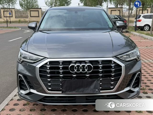 Audi Q3 2022 Темно-серый из Китая, фото 2