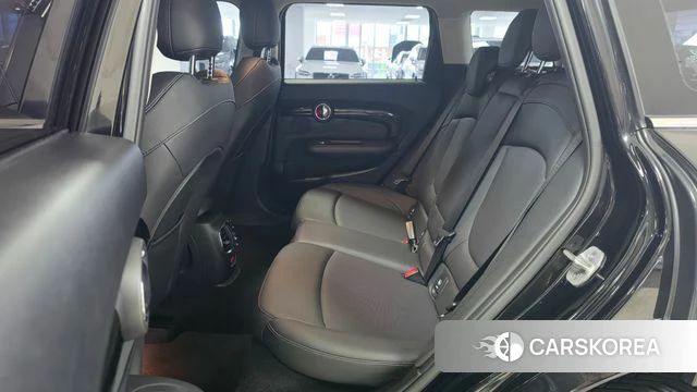 Mini Cooper Clubman 2023 Черный из Кореи, фото 2