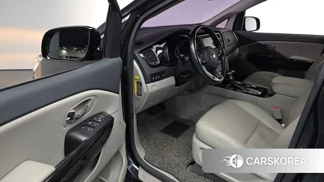 Kia The New Carnival 2018 Серый из Кореи, фото 2