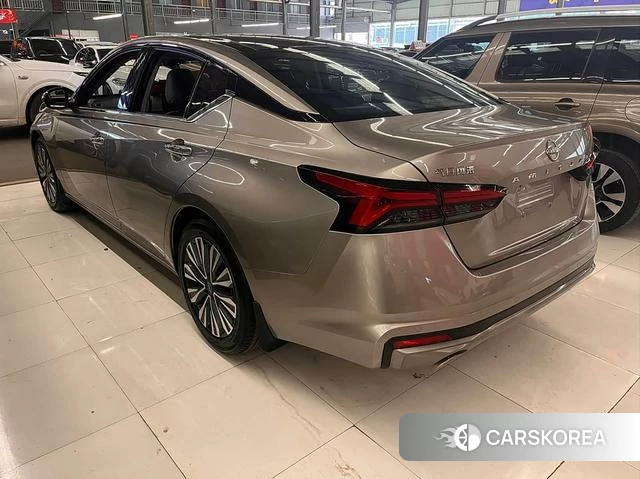 Nissan Teana 2023 Шампань из Китая, фото 2