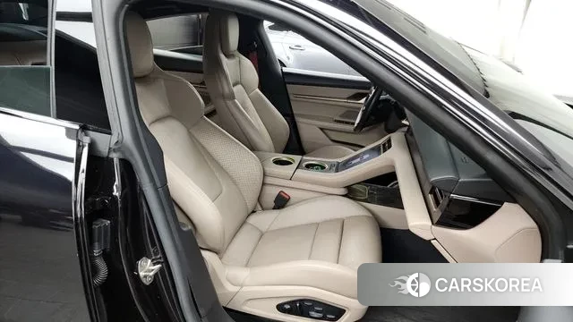 Porsche Taycan 2021 Черный из Кореи, фото 2