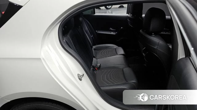 Mercedes-Benz A-Class W177 2020 Белый из Кореи, фото 2