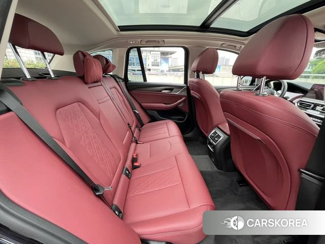 BMW X3 2021 Черный из Китая, фото 2