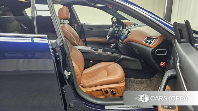 Maserati Ghibli 2019 Синий из Кореи, фото 2