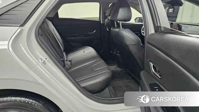 Hyundai Avante (CN7) 2020 Серебристо-серый из Кореи, фото 2