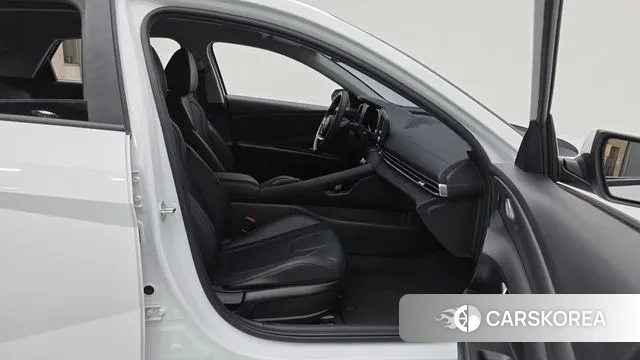 Hyundai Avante (CN7) 2022 Белый из Кореи, фото 2