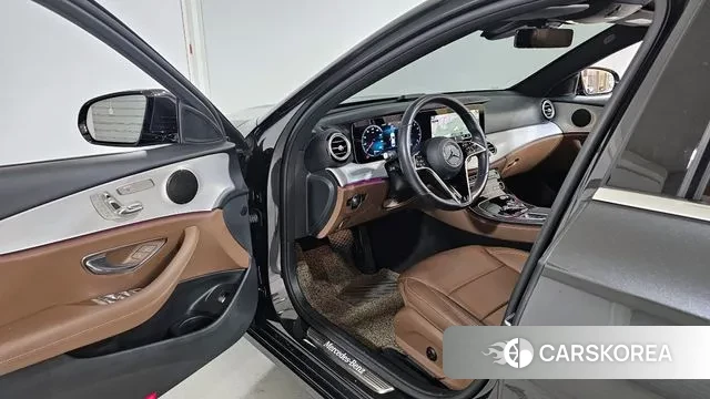 Mercedes-Benz E-Class W213 2020 Серый из Кореи, фото 2