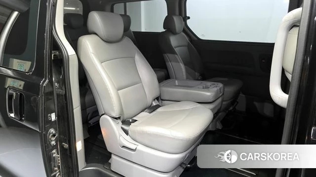 Hyundai The New Grand Starex 2019 Черный из Кореи, фото 2