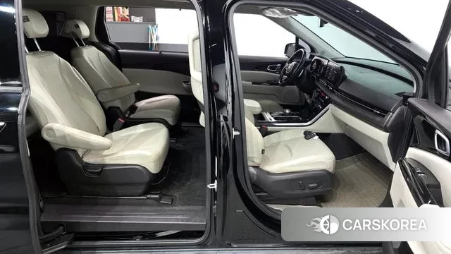 Kia Carnival 4th generation 2022 Черный из Кореи, фото 2