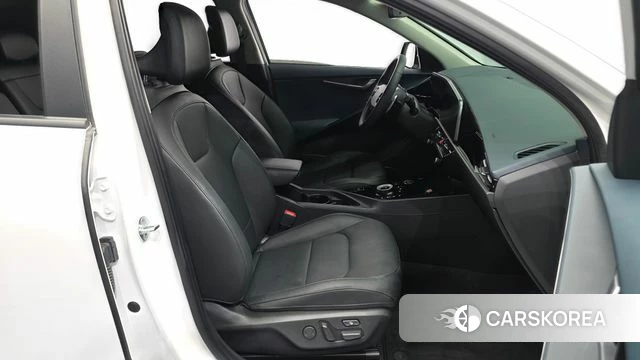 Kia Di Ol Nu Niro 2022 Белый из Кореи, фото 2