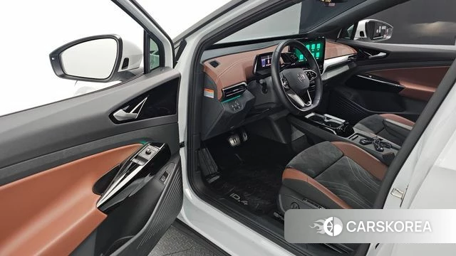 Volkswagen ID.4 2023 Белый из Кореи, фото 2