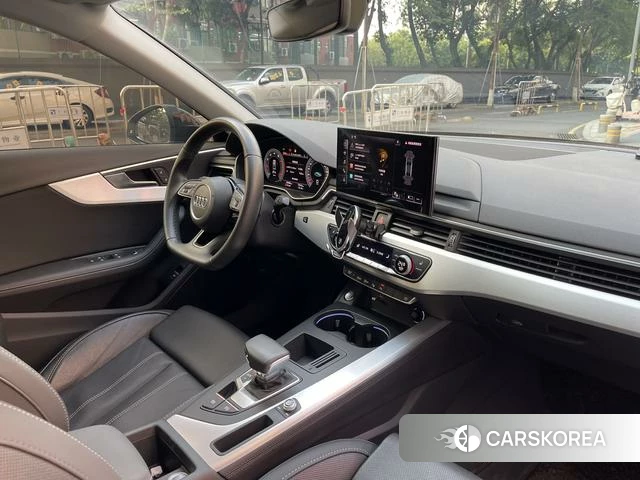 Audi A4L 2022 Белый из Китая, фото 2