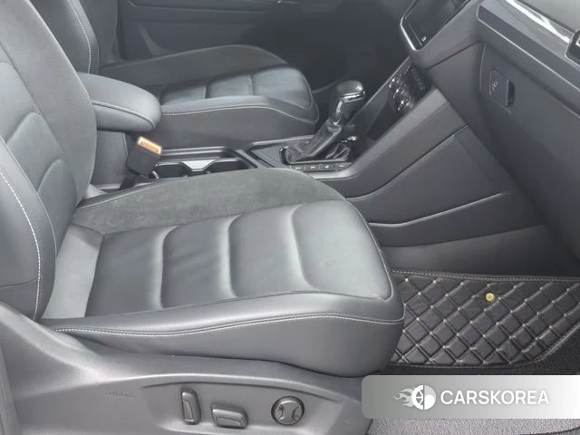 Volkswagen Tiguan L 2021 Белый из Китая, фото 2