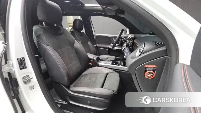 Mercedes-Benz GLB-Class X247 2024 Белый из Кореи, фото 2