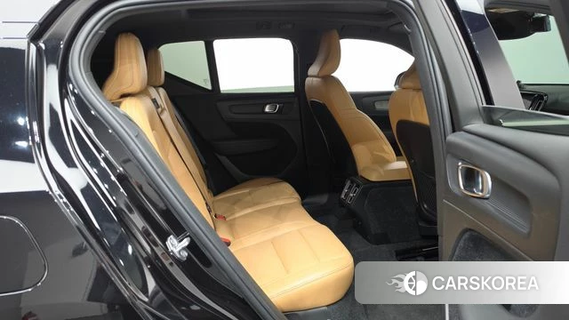 Volvo XC40 2020 Черный из Кореи, фото 2