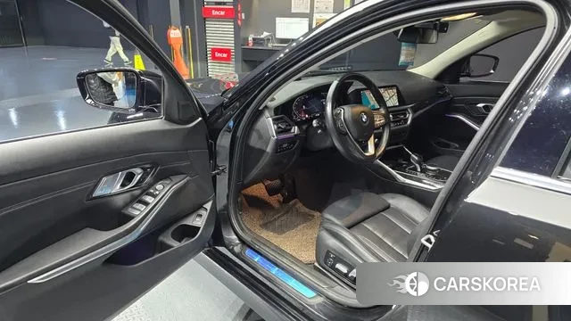 BMW 3 Series (G20) 2021 Черный из Кореи, фото 2