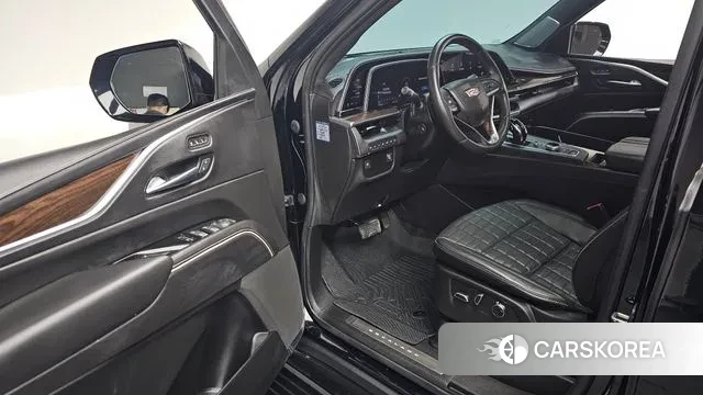 Cadillac Escalade 5th Generation 2022 Черный из Кореи, фото 2