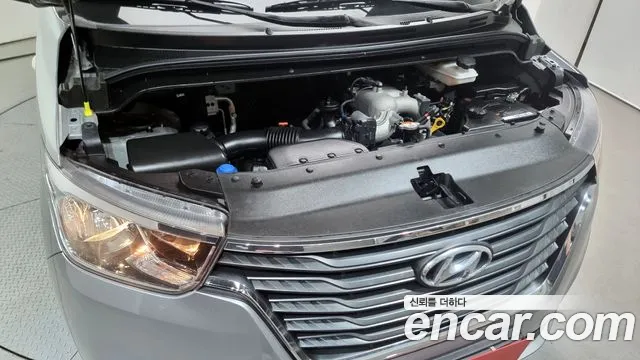 Hyundai The New Grand Starex 2018 Серебряный из Кореи, фото 2