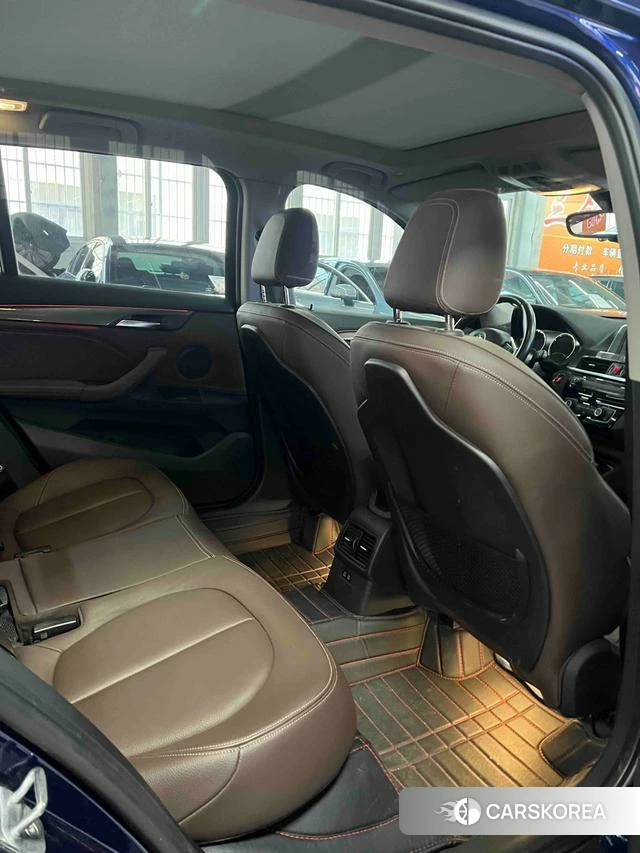 BMW X1 2018 Синий из Китая, фото 2