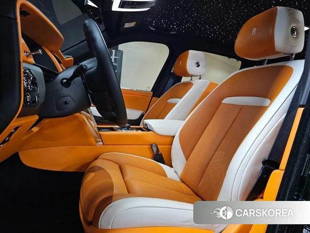 Rolls-Royce Cullinan 2023 Темно-зеленый из Кореи, фото 2