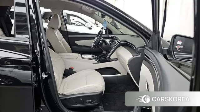 Hyundai Tucson (NX4) 2021 Черный из Кореи, фото 2