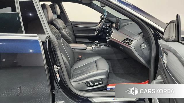 BMW 6 Series GT (G32) 2022 Черный из Кореи, фото 2