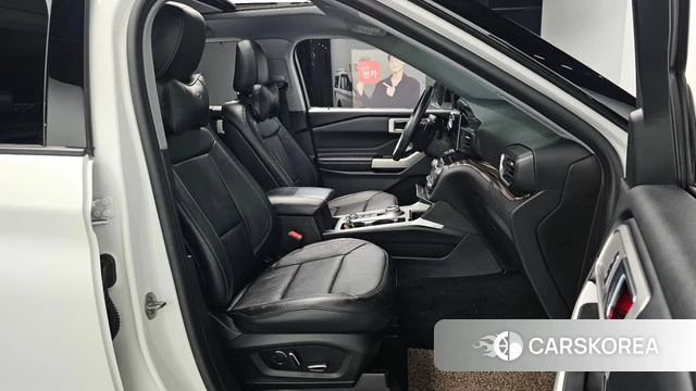 Ford Explorer 6th Generation 2020 Белый из Кореи, фото 2