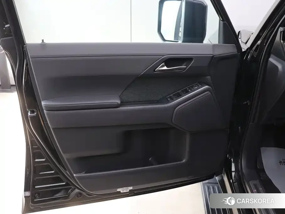 Lexus GX 2025 Черный из Китая, фото 2