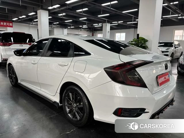Honda Civic 2021 Белый из Китая, фото 2