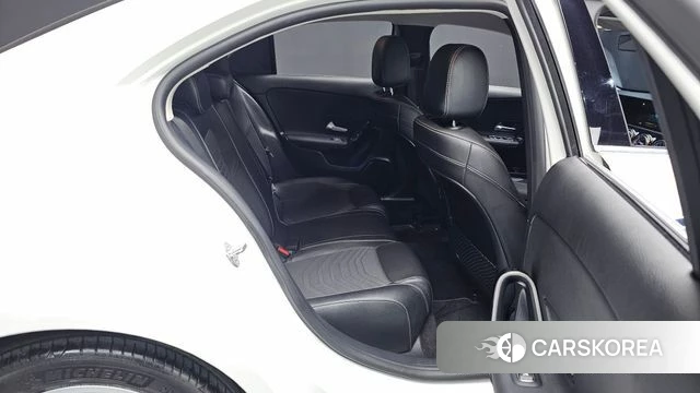 Mercedes-Benz A-Class W177 2020 Белый из Кореи, фото 2