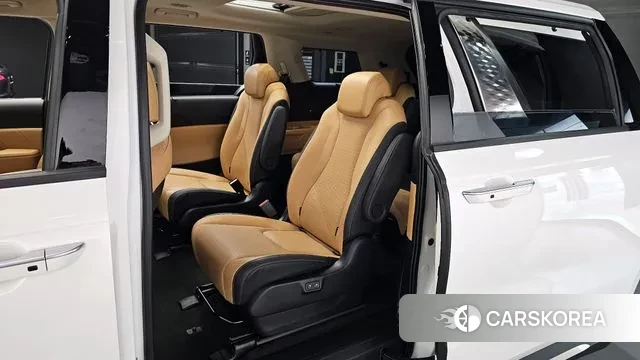 Kia Carnival 4th generation 2023 Белый из Кореи, фото 2