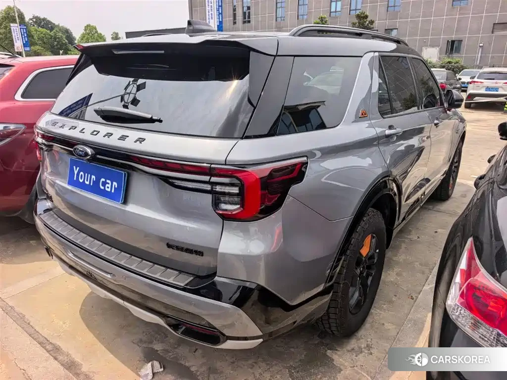 Ford Explorer 2026 Silver/gray из Китая, фото 3