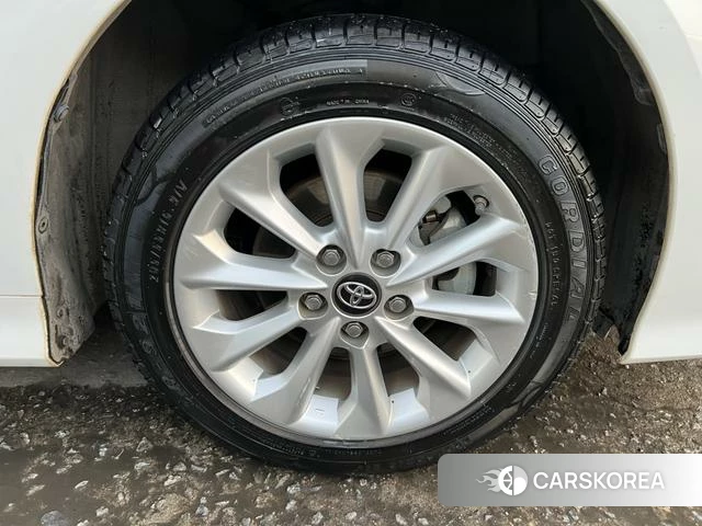 Toyota Corolla 2021 Белый из Китая, фото 2