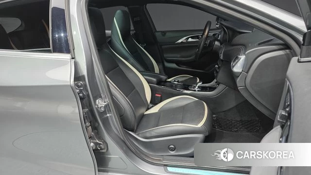 Infiniti Q30 2019 Серый из Кореи, фото 2