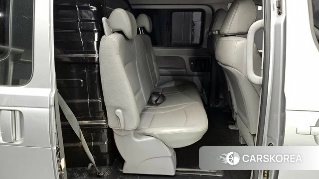 Hyundai The New Grand Starex 2020 Серебристо-серый из Кореи, фото 2