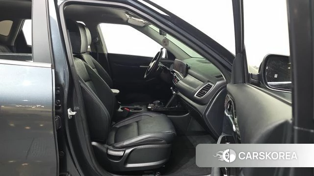 Kia The New Seltos 2023 Серый из Кореи, фото 2