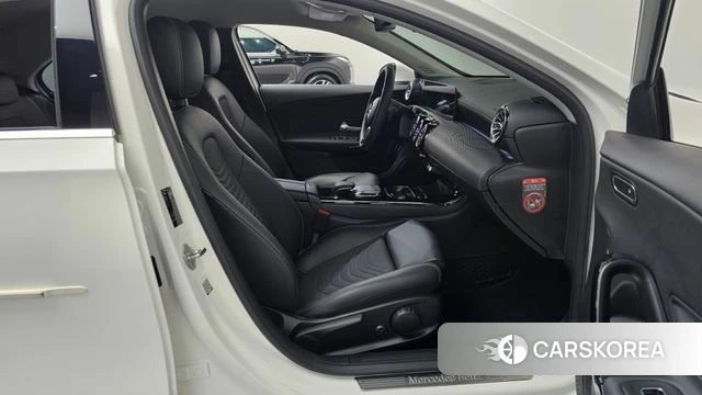 Mercedes-Benz A-Class W177 2020 Белый из Кореи, фото 2