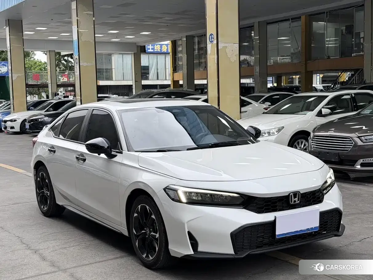 Honda Civic 2025 Белый из Китая, фото 2
