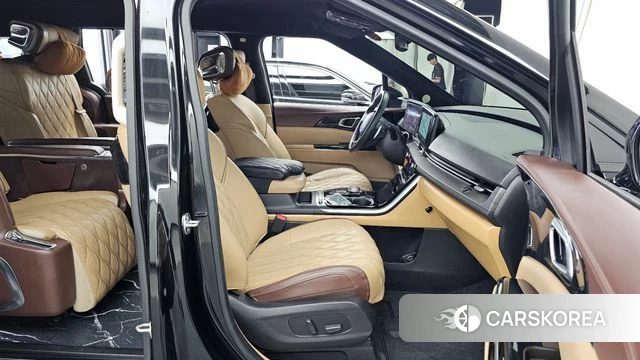 Kia Carnival 4th generation 2023 Черный из Кореи, фото 2