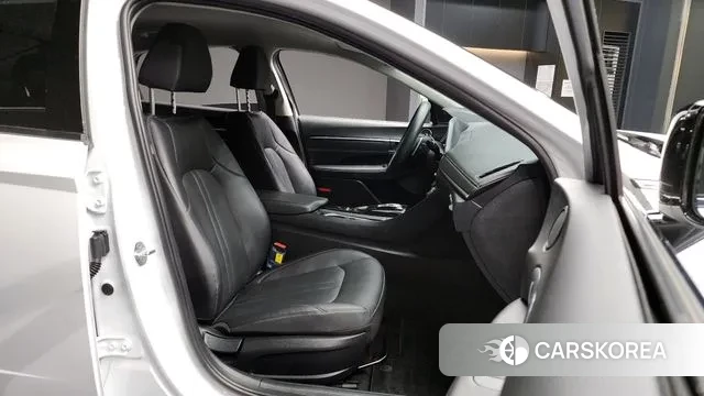 Hyundai Sonata (DN8) 2022 Белый из Кореи, фото 2