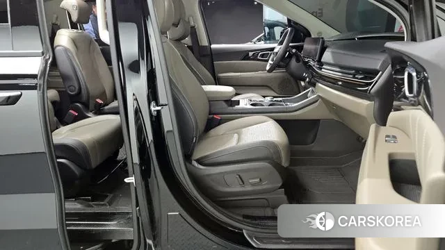 Kia The New Carnival 4th Generation 2025 Черный из Кореи, фото 2