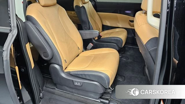 Kia Carnival 4th generation 2023 Черный из Кореи, фото 2