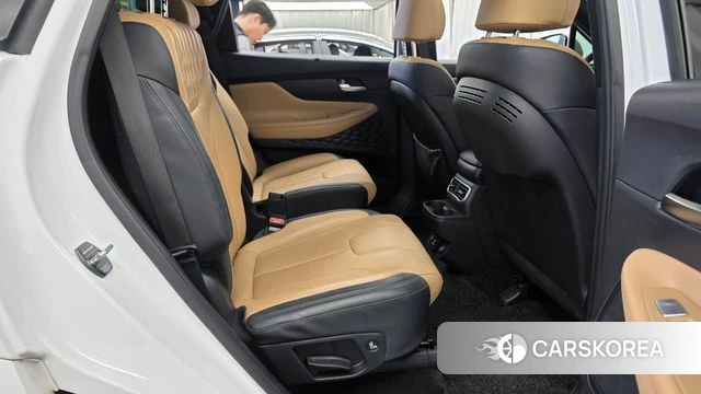 Hyundai The New Santa Fe 2022 Белый из Кореи, фото 2
