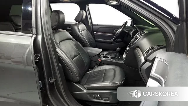 Ford Explorer 2018 Серый из Кореи, фото 2