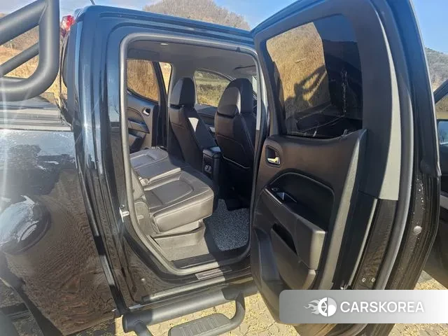 Chevrolet (GM Daewoo) Real New Colorado 2022 Черный из Кореи, фото 2