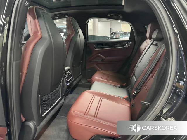 Porsche Cayenne (PO536) 2024 Черный из Кореи, фото 2