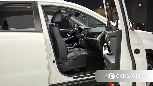 Ssangyong New Style Korando C 2018 Белый из Кореи, фото 2