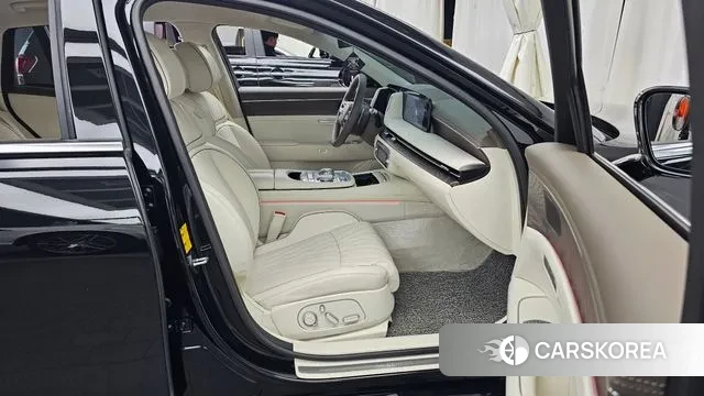 Genesis G90 (RS4) 2024 Черный из Кореи, фото 2